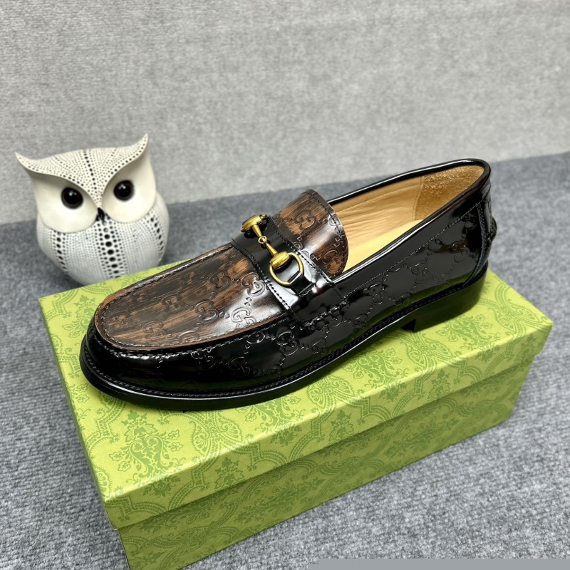 G*u*i leather shoes